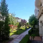 в намиращ се на прекрасният плаж каваци Szozopol